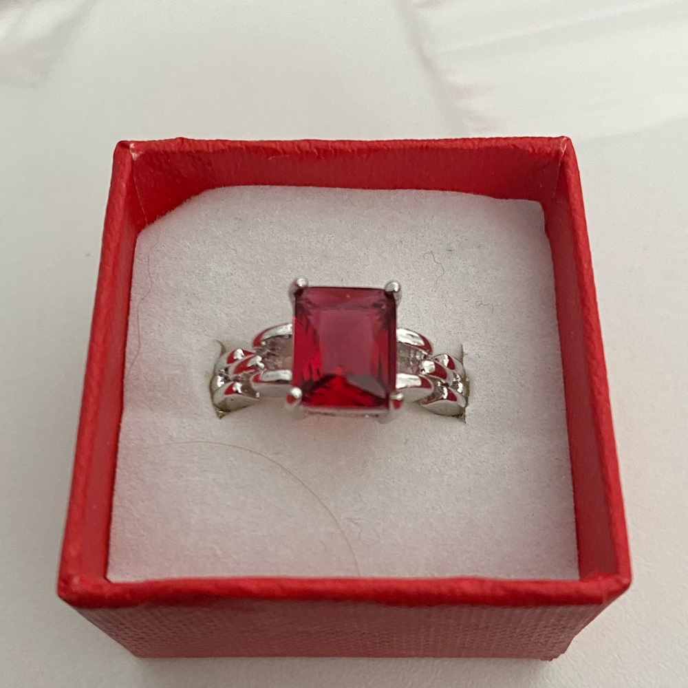 Red ring
